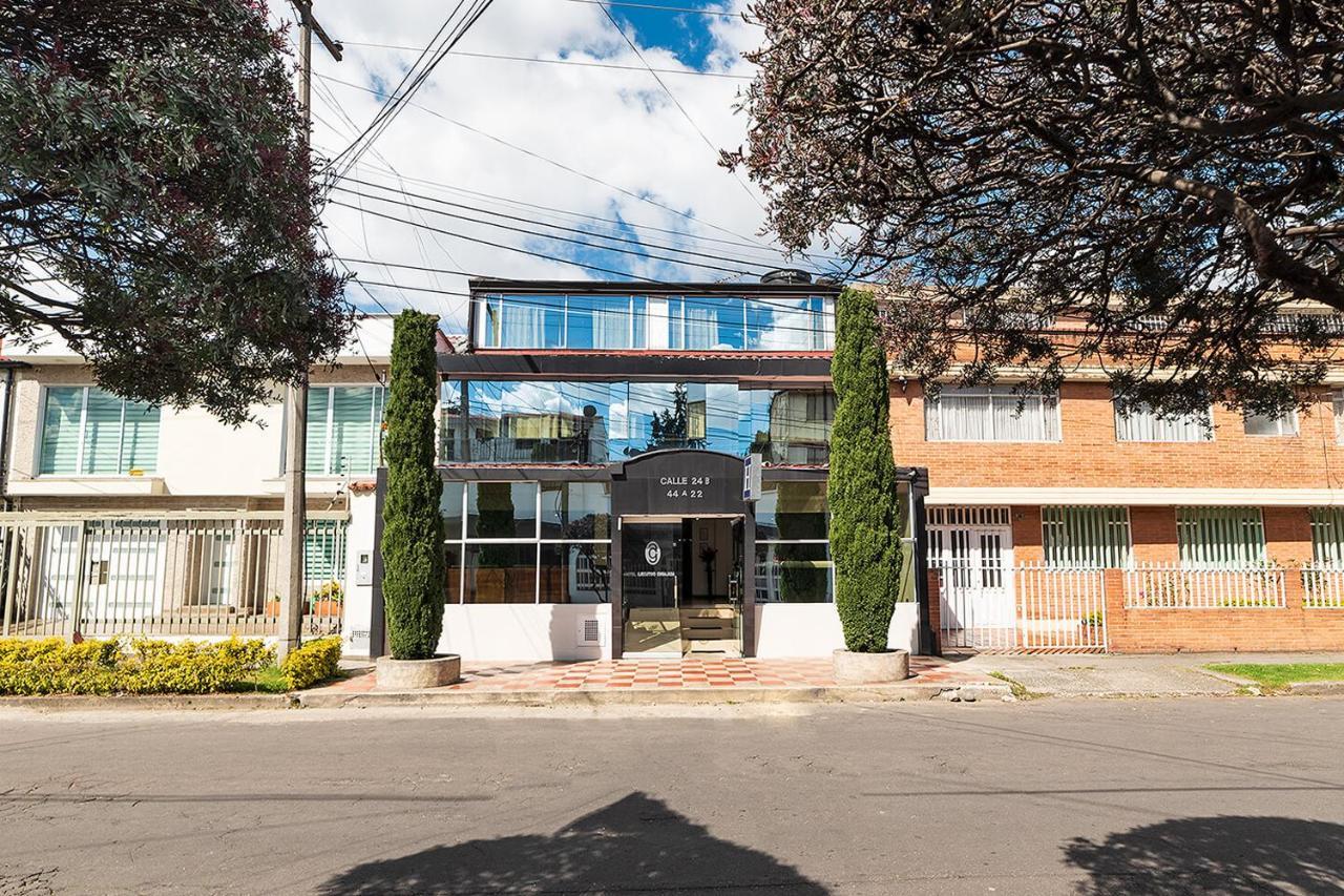 Ayenda 1049 Hotel Ejecutivo Embajada Bogota Bagian luar foto