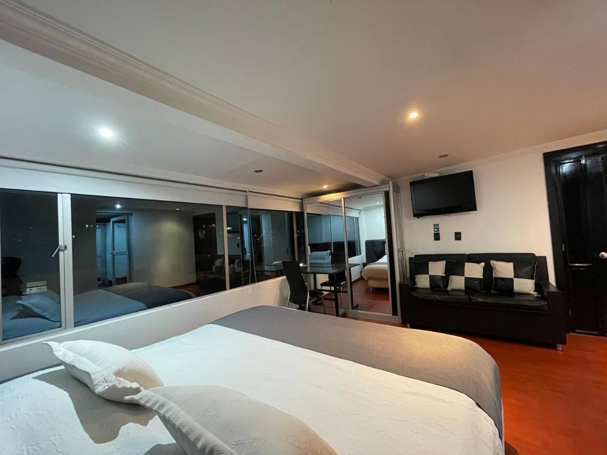 Ayenda 1049 Hotel Ejecutivo Embajada Bogota Bagian luar foto