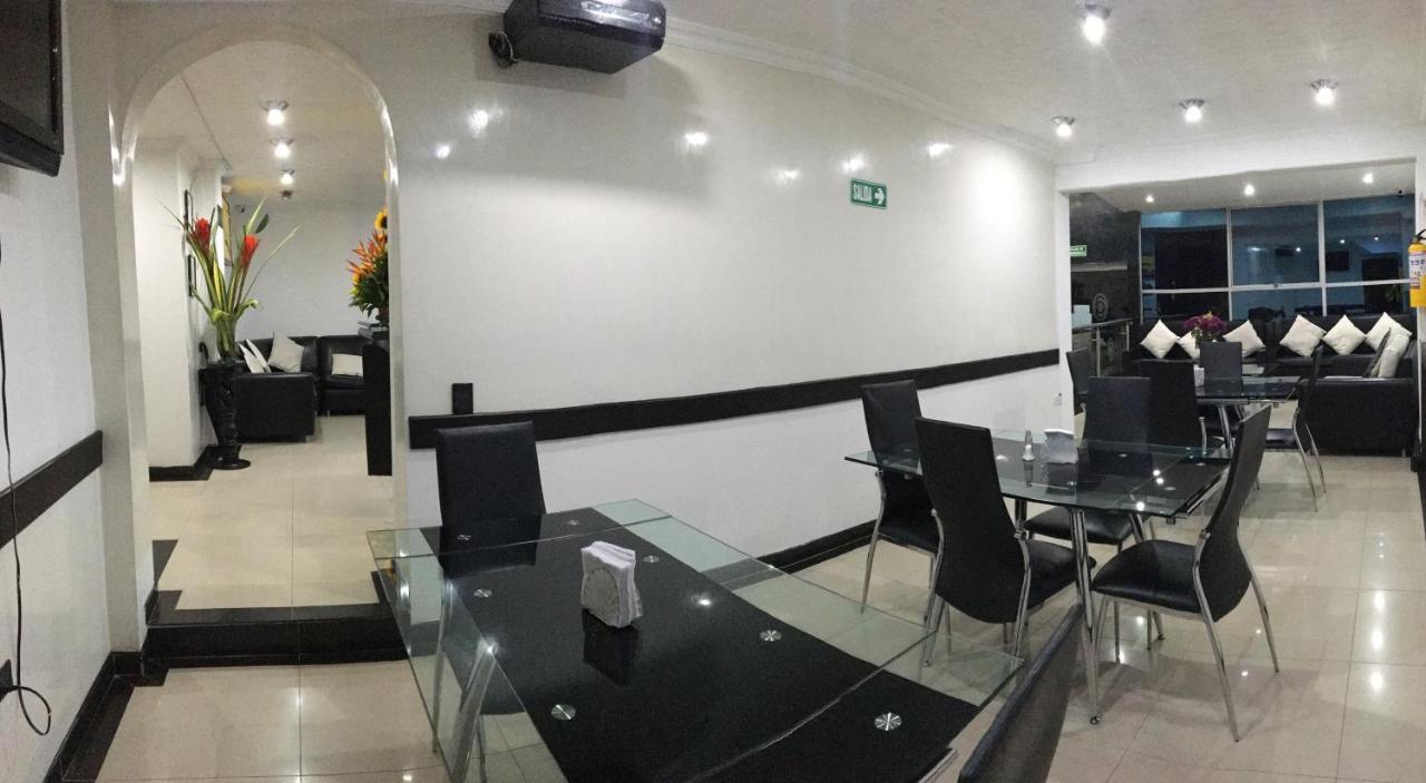 Ayenda 1049 Hotel Ejecutivo Embajada Bogota Bagian luar foto