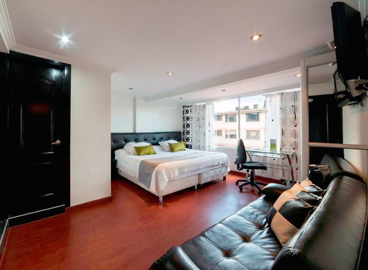 Ayenda 1049 Hotel Ejecutivo Embajada Bogota Bagian luar foto