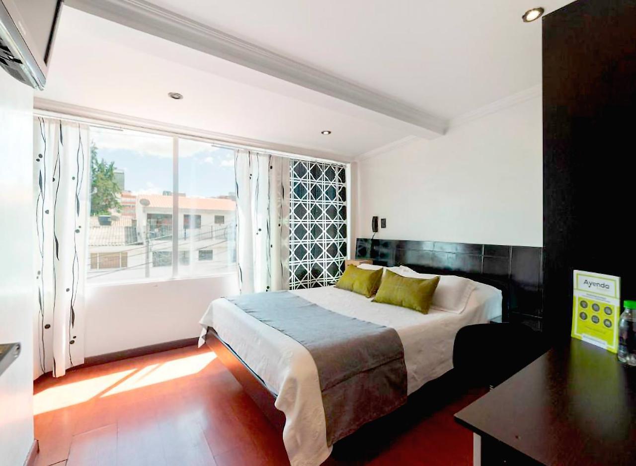 Ayenda 1049 Hotel Ejecutivo Embajada Bogota Bagian luar foto