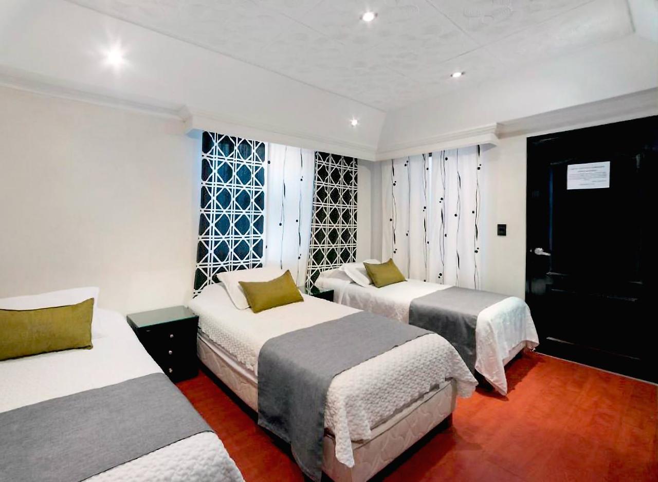 Ayenda 1049 Hotel Ejecutivo Embajada Bogota Bagian luar foto